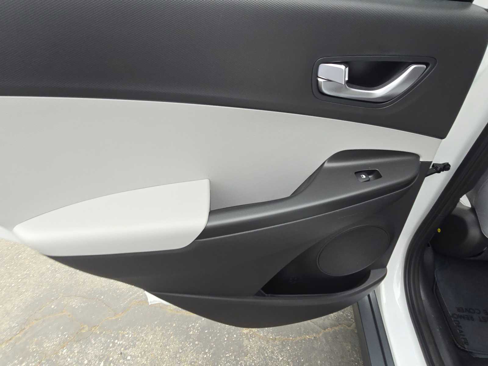 Used 2022 Hyundai Kona SEL w/ Convenience Package image 19