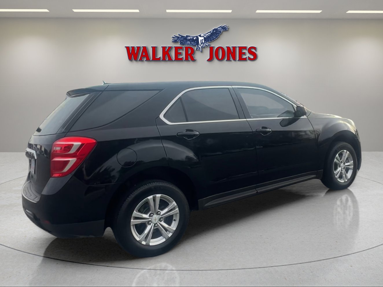 Used 2017 Chevrolet Equinox LS image 3