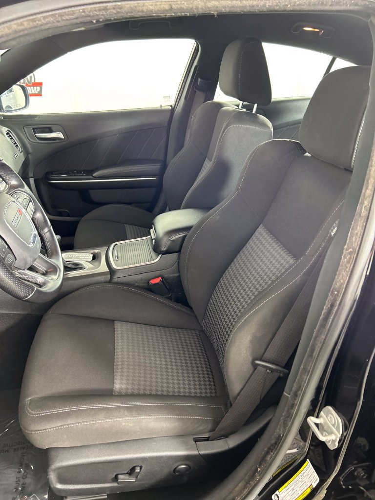 Used 2022 Dodge Charger R/T RWD image 12