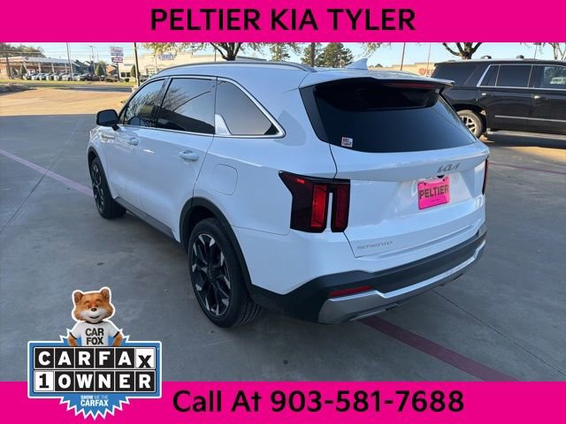 Certified 2025 Kia Sorento EX w/ Panoramic Sunroof Package image 10
