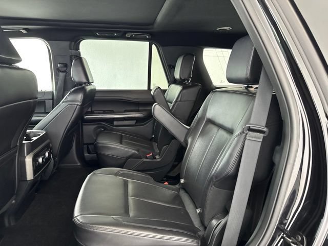Used 2021 Ford Expedition XLT AWD/4WD image 30