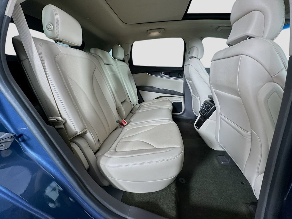 Used 2019 Lincoln Nautilus Reserve AWD/4WD image 37