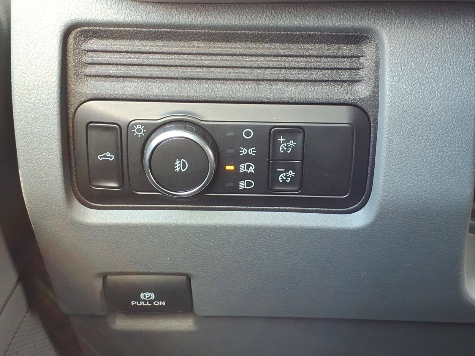 Used 2025 Ford F250 XLT image 15