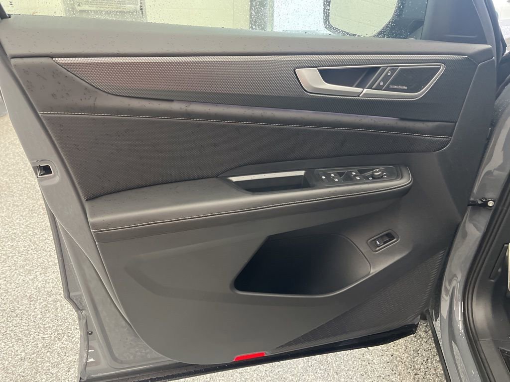 New 2026 Volkswagen Atlas Cross Sport SEL Premium R-Line image 13