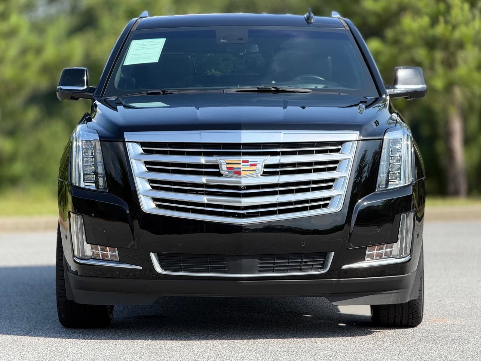 Used 2019 Cadillac Escalade Platinum RWD image 3