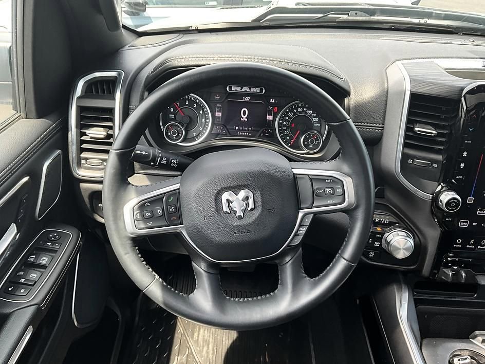 Used 2023 RAM 1500 Laramie AWD/4WD image 34