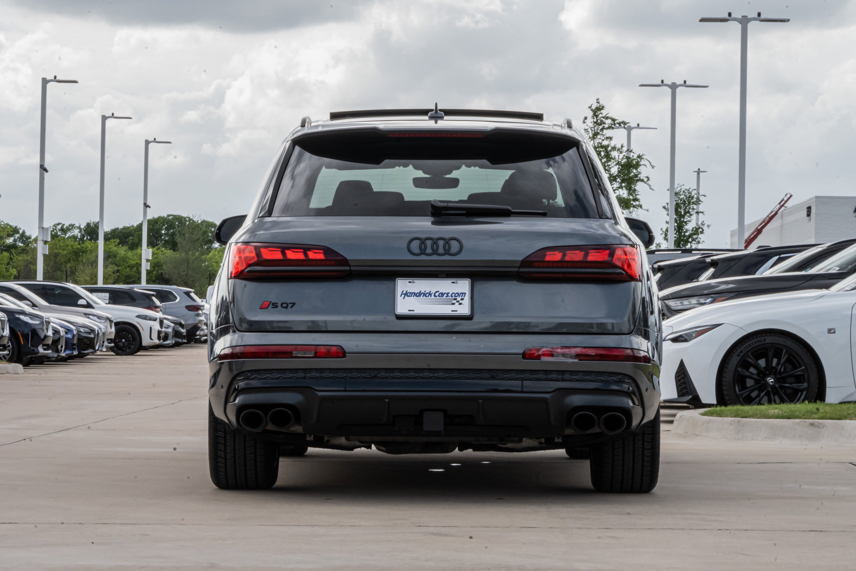 Used 2025 Audi SQ7 Prestige image 8