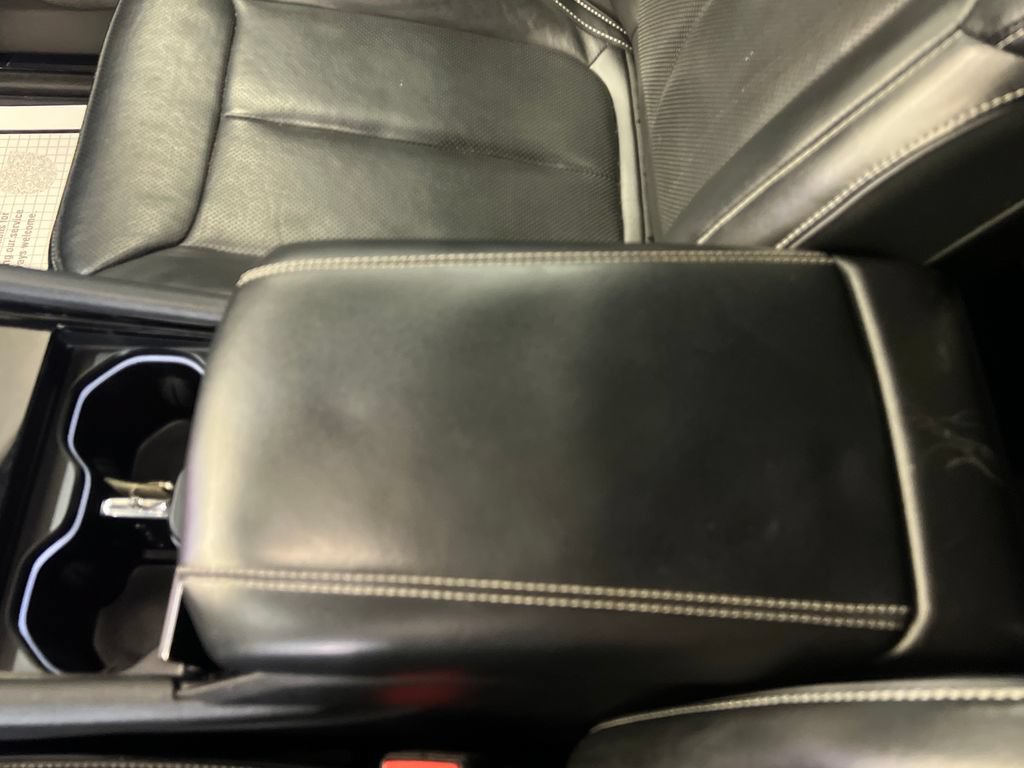 Used 2023 Jeep Grand Cherokee Overland AWD/4WD image 30