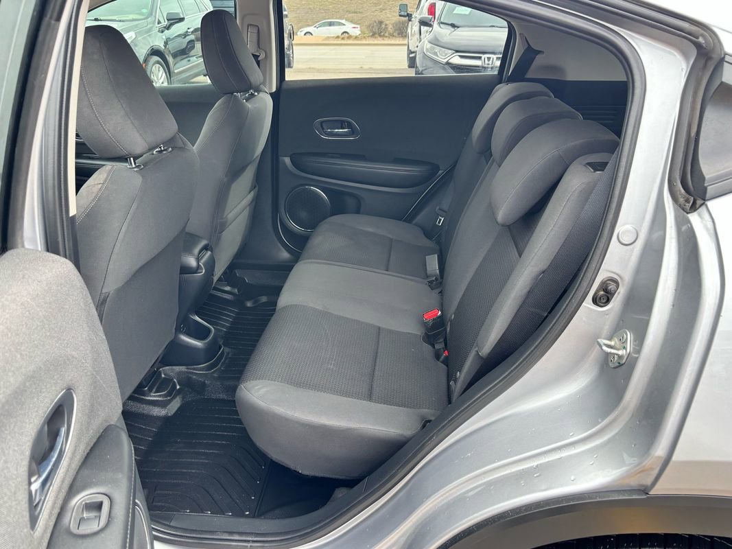 Used 2022 Honda HR-V EX image 16