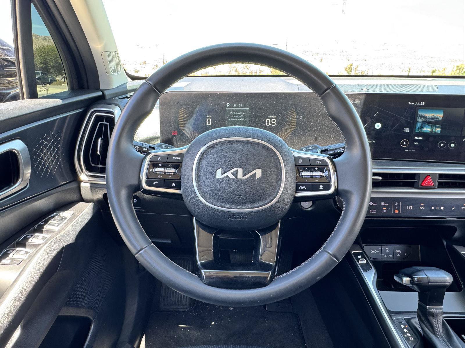 Used 2025 Kia Sorento EX w/ Panoramic Sunroof Package FWD image 45