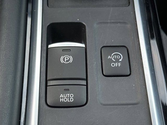 Certified 2023 Nissan Pathfinder SV w/ Black Appearance Package image 37