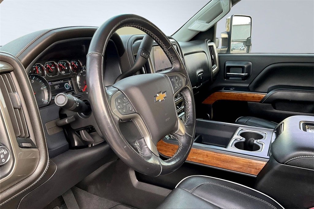 Used 2019 Chevrolet Silverado 3500 High Country w/ Duramax Plus Package image 14