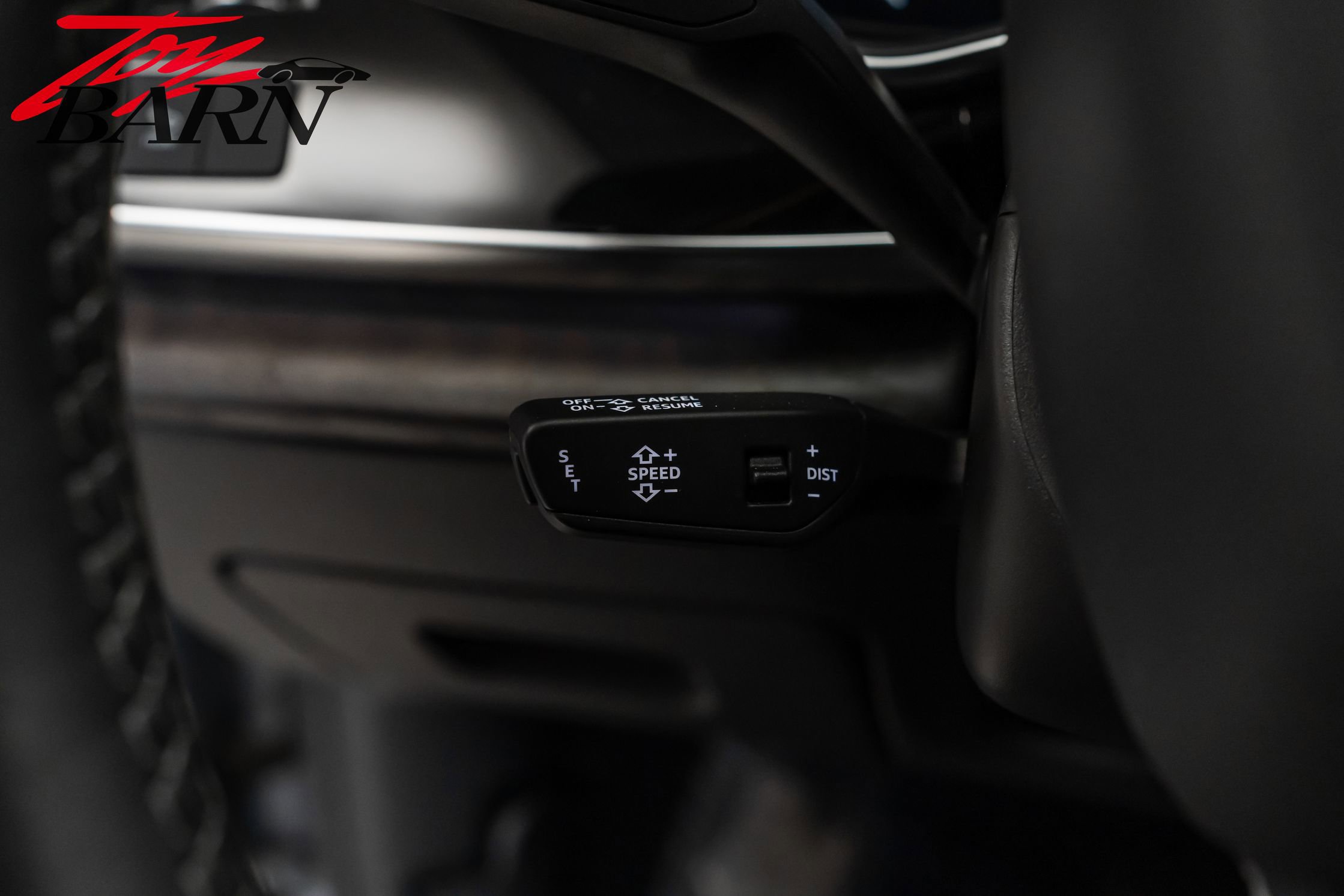 Used 2022 Audi Q8 Premium Plus image 36