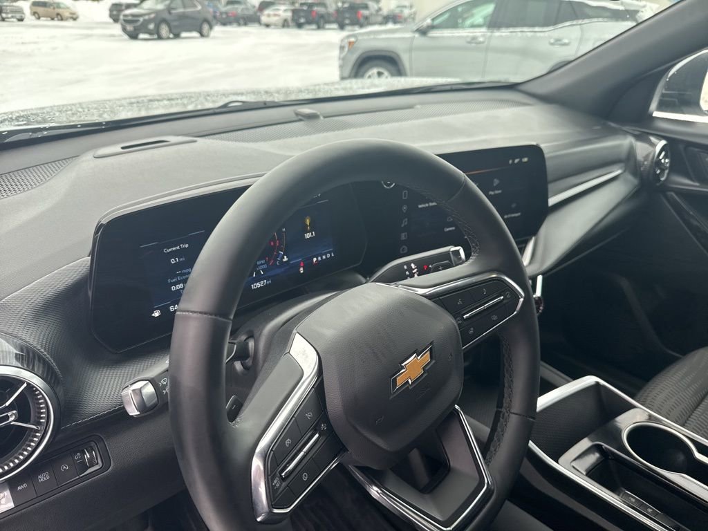 Certified 2025 Chevrolet Equinox LT w/ Safety and Technology Package image 19