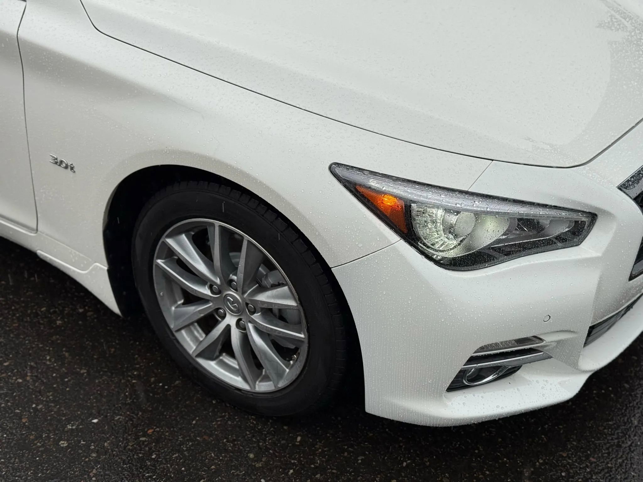 Used 2016 INFINITI Q50 3.0t Premium w/ Driver Assistance Package image 25