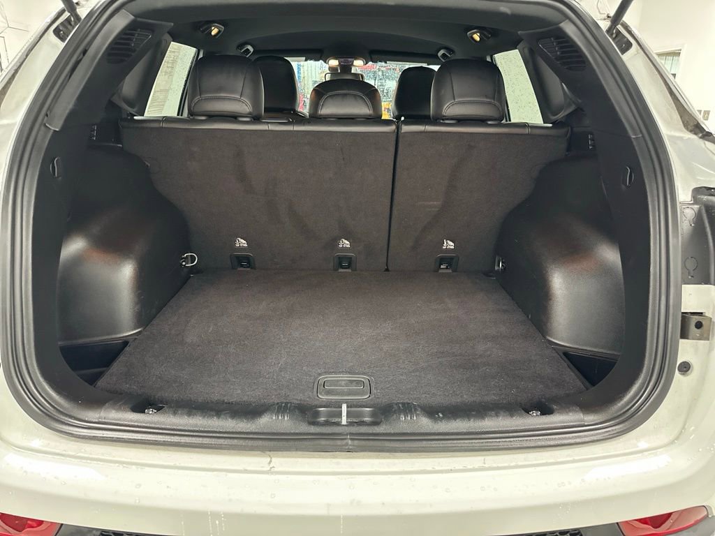 Used 2025 Jeep Compass Latitude image 14