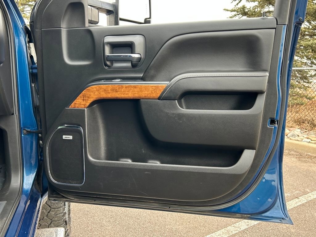 Used 2019 Chevrolet Silverado 2500 High Country w/ Duramax Plus Package image 30