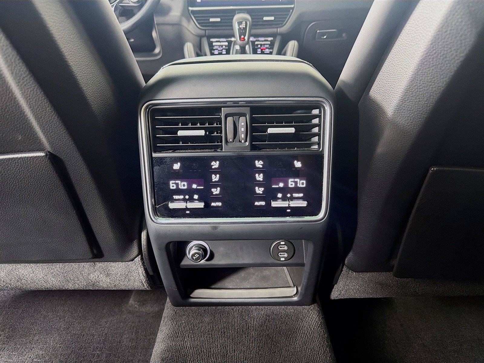 Certified 2023 Porsche Cayenne S AWD/4WD image 24