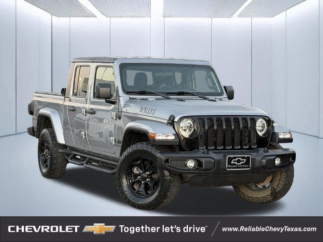 Used 2021 Jeep Gladiator Sport AWD/4WD image 1