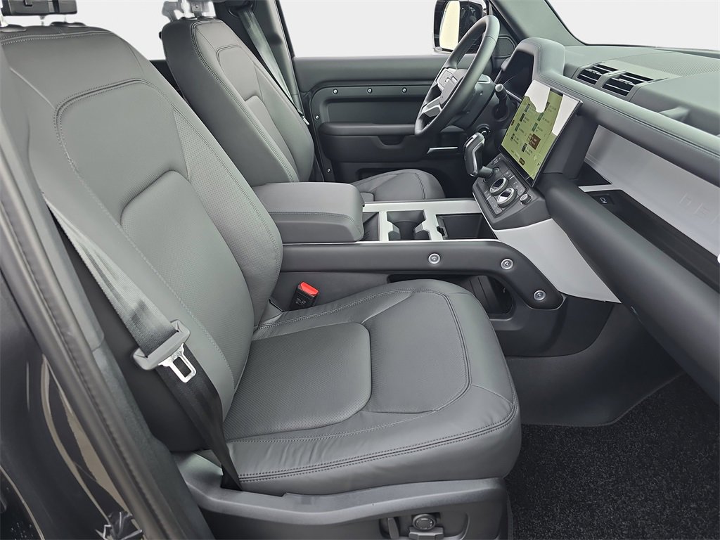 New 2026 Land Rover Defender 110 S image 10