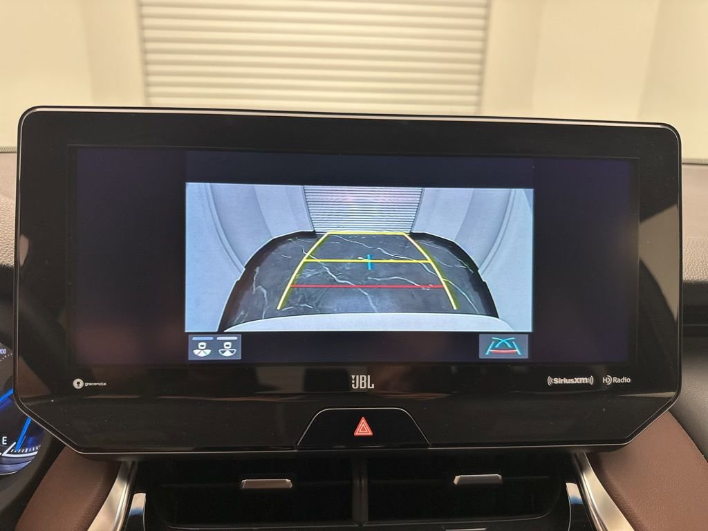 Used 2021 Toyota Venza XLE w/ Softex Package AWD/4WD image 19