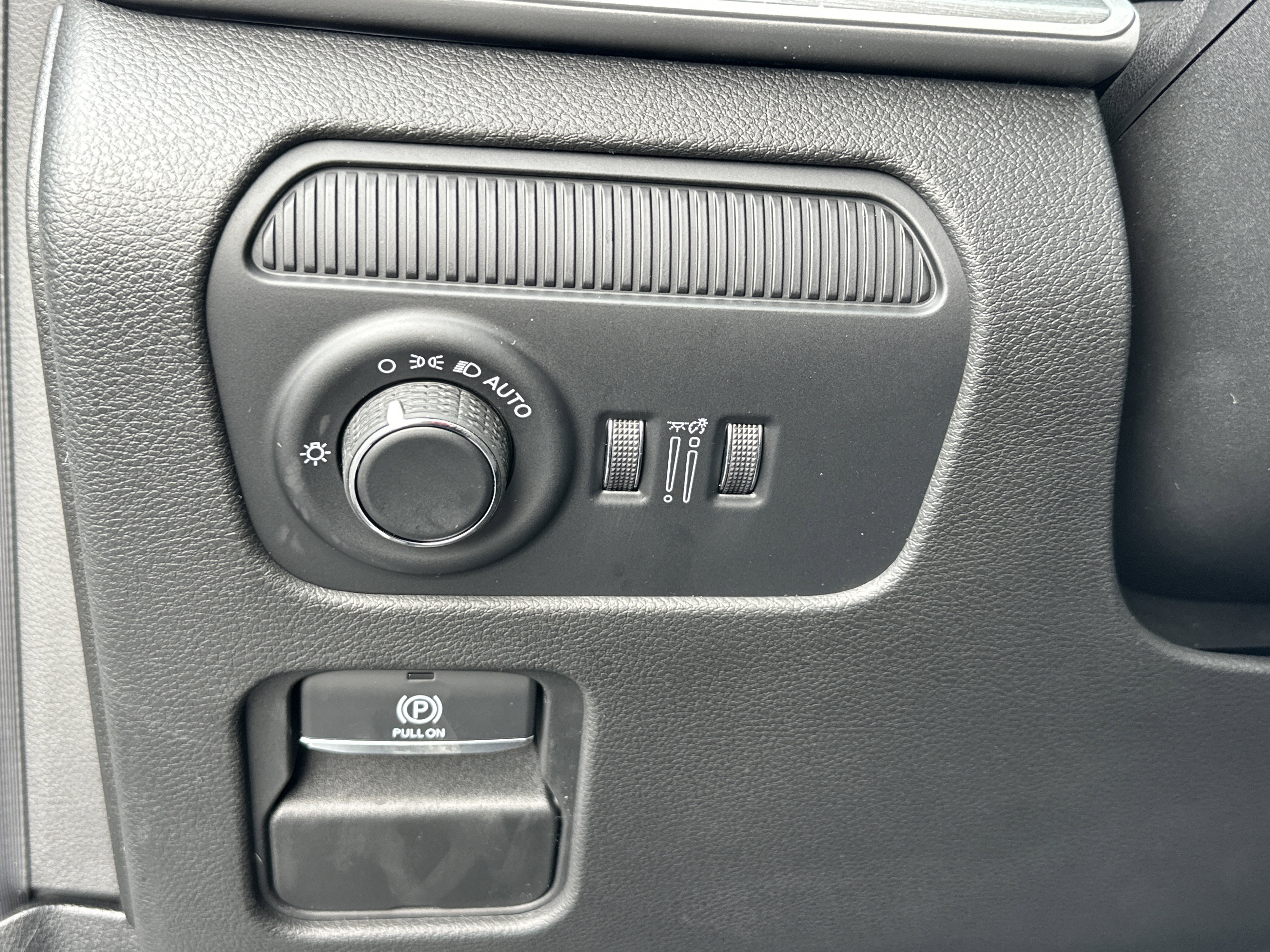 New 2026 Jeep Grand Wagoneer L Limited image 10