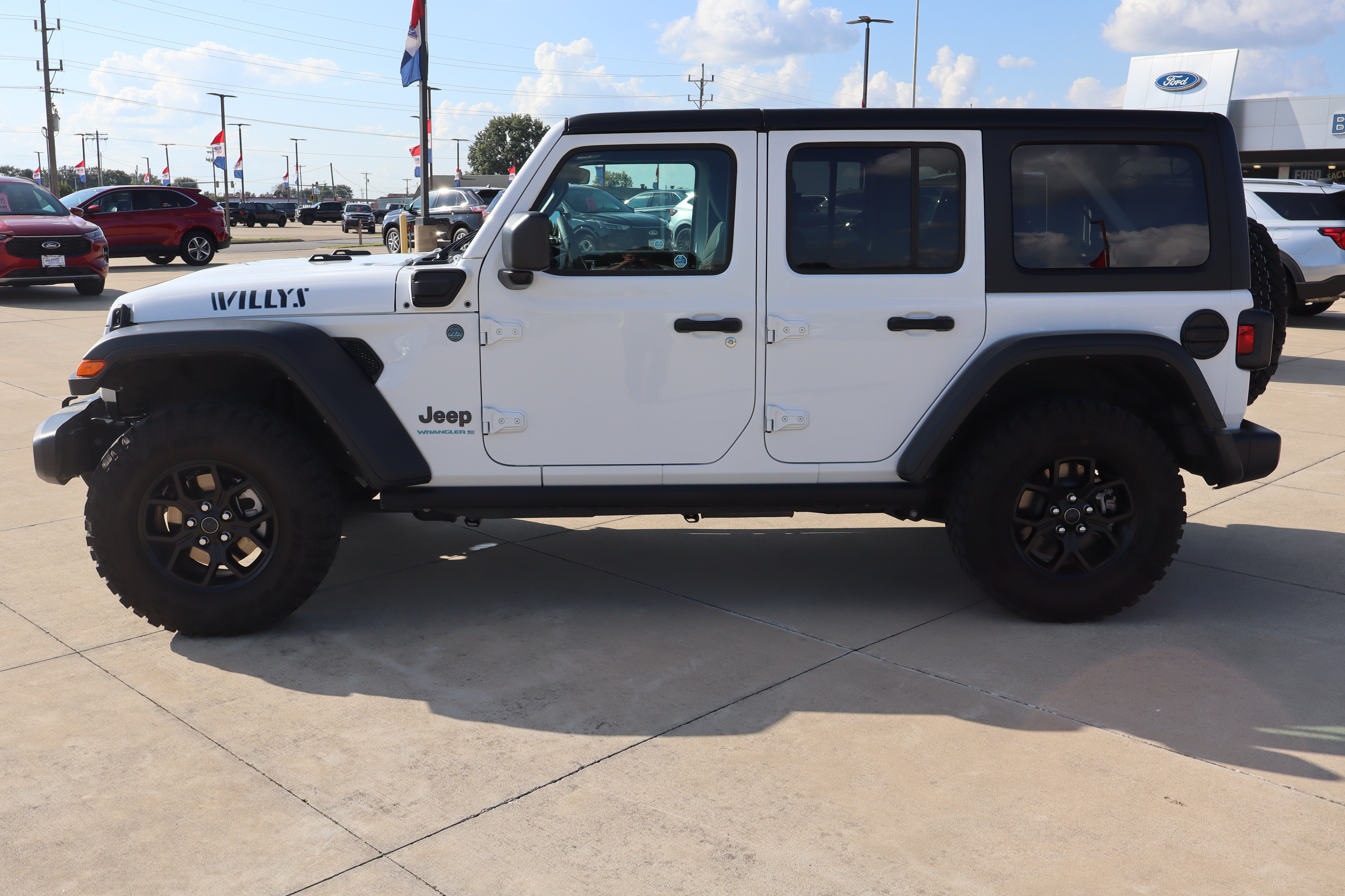Used 2025 Jeep Wrangler Unlimited Sport S 4xe AWD/4WD image 8