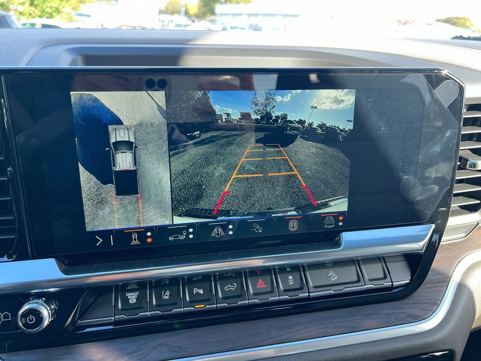 New 2026 GMC Sierra 2500 SLT w/ SLT Premium Package image 18