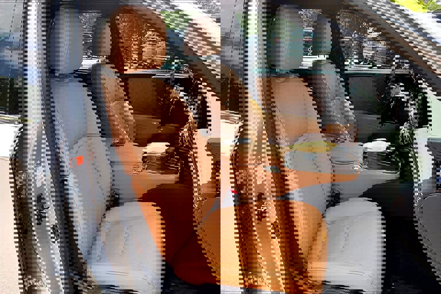 Used 2024 Lexus LS 500 RWD image 8