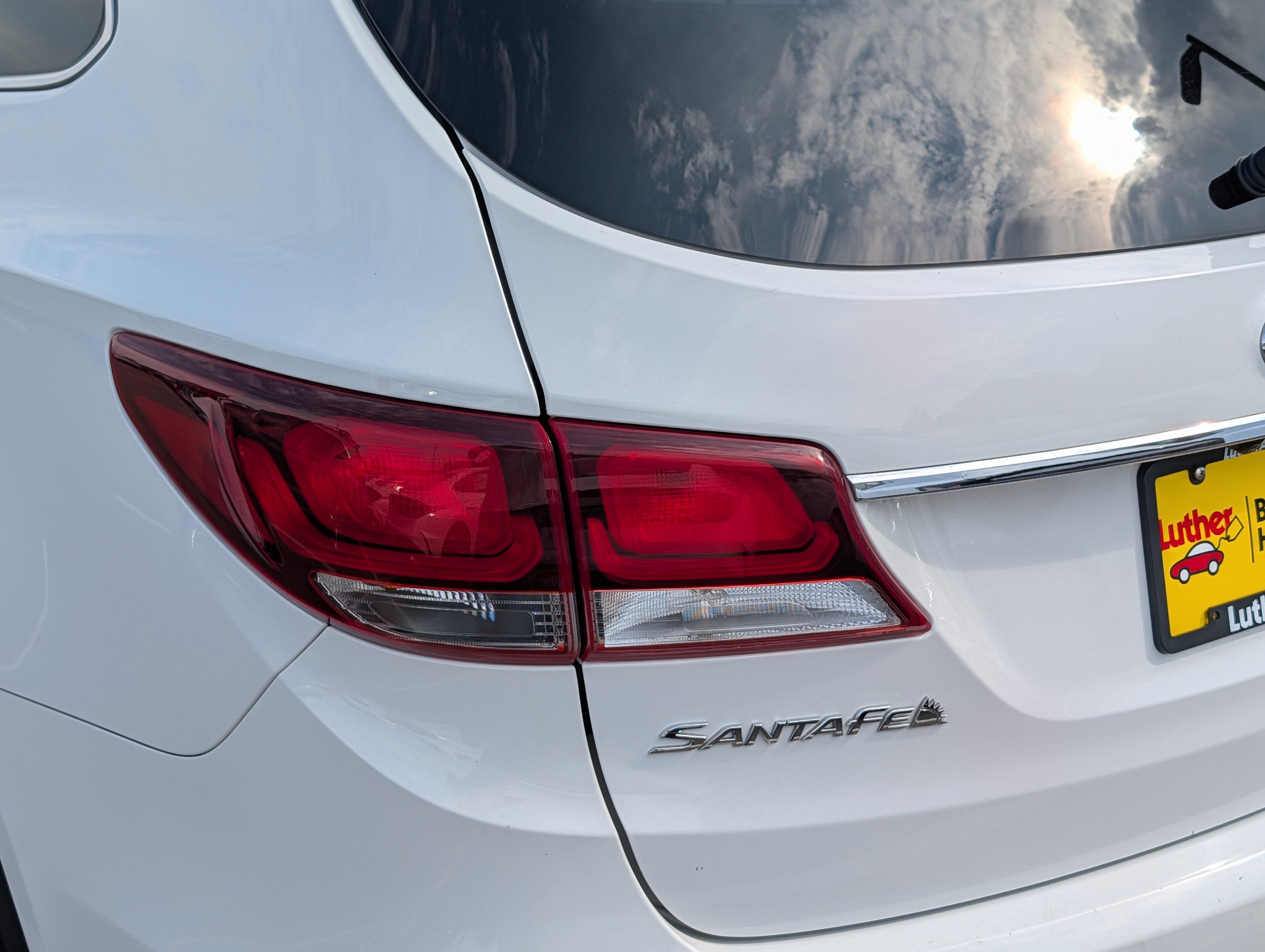 Used 2018 Hyundai Santa Fe SE AWD/4WD image 17