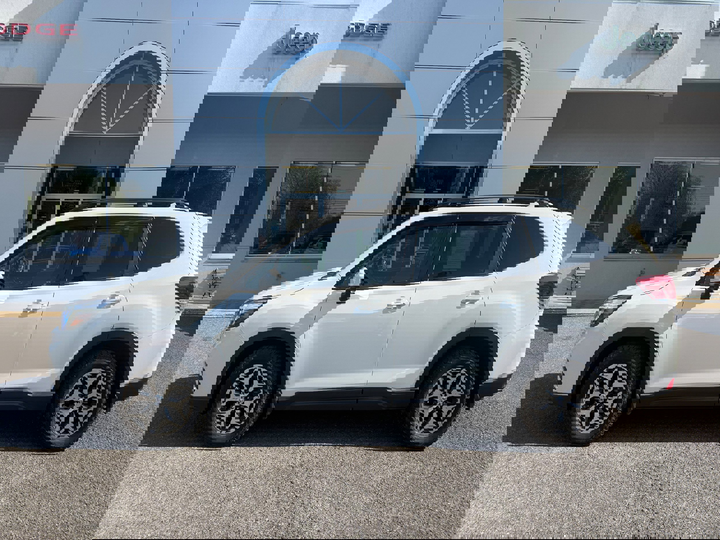 Used 2020 Subaru Forester Premium AWD/4WD image 2