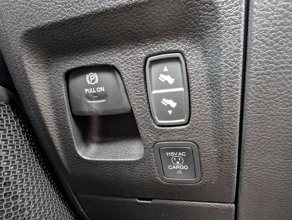 New 2026 RAM 1500 4x4 Crew Cab image 37