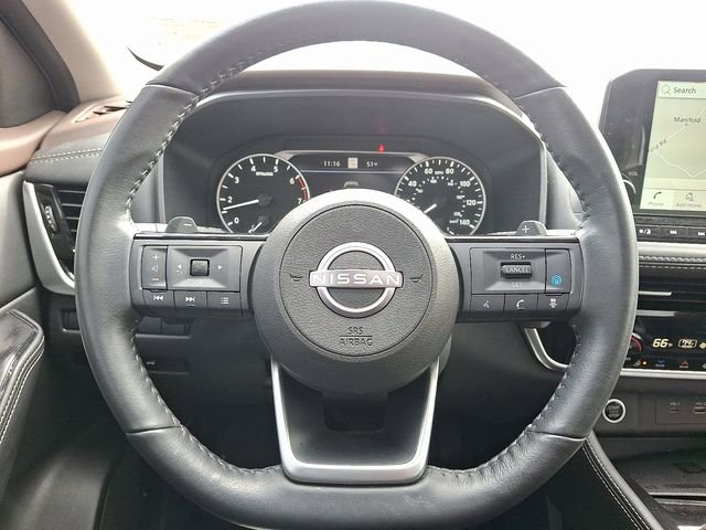 Used 2023 Nissan Rogue SL w/ SL Premium Package image 16