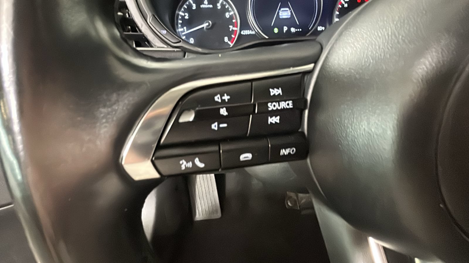 Used 2025 MAZDA MAZDA3 s FWD image 18