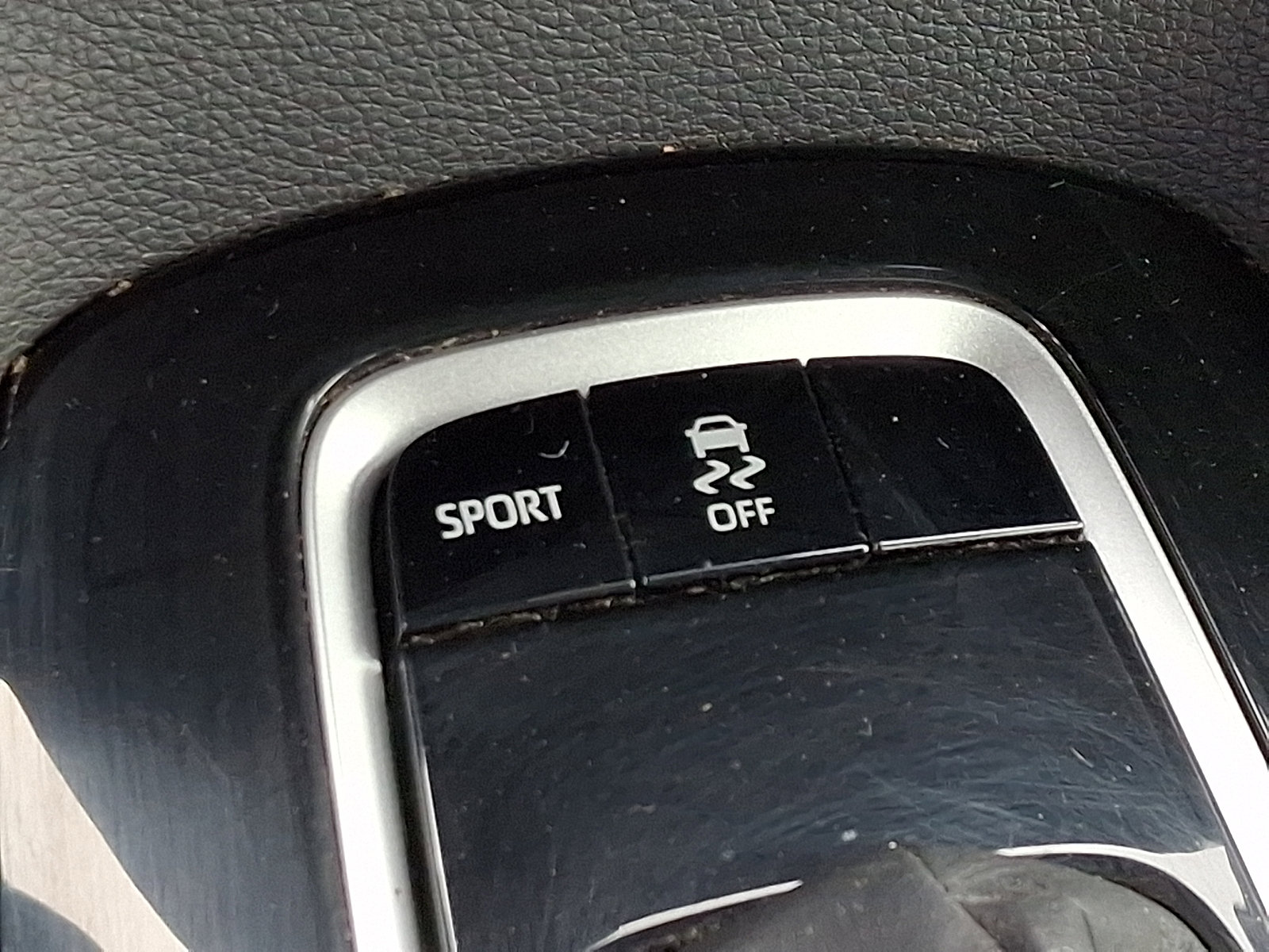 Used 2020 Toyota Corolla SE FWD image 24