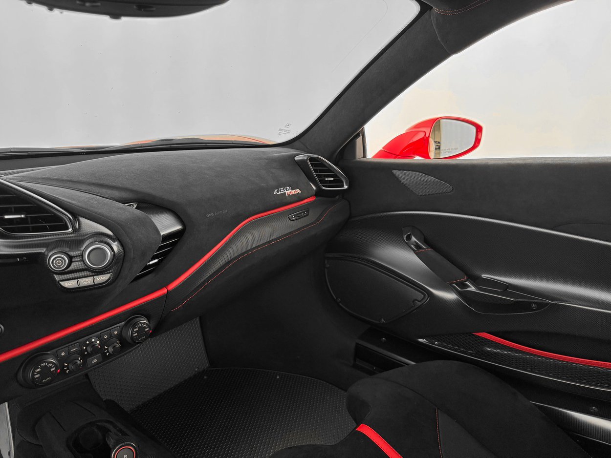 Used 2019 Ferrari 488 Pista Coupe image 18