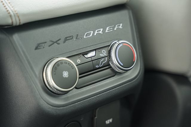 New 2026 Ford Explorer Active w/ Active Comfort Package RWD image 41