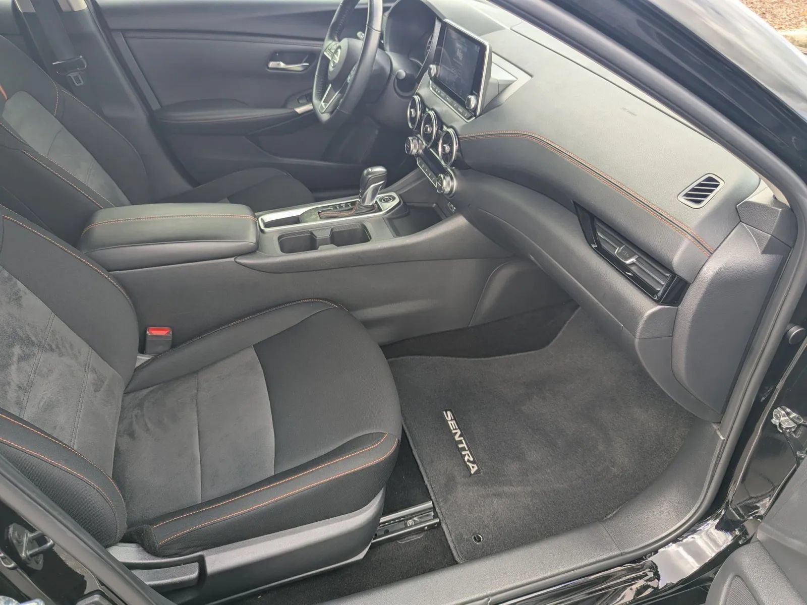 Used 2023 Nissan Sentra SR FWD image 12