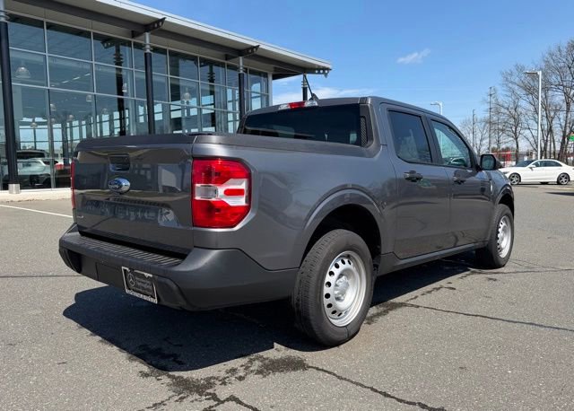 Used 2023 Ford Maverick XL image 7