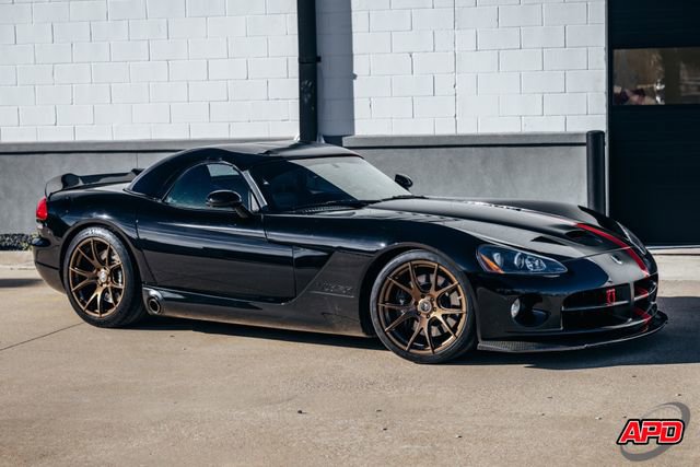 Used 2004 Dodge Viper SRT-10 image 36