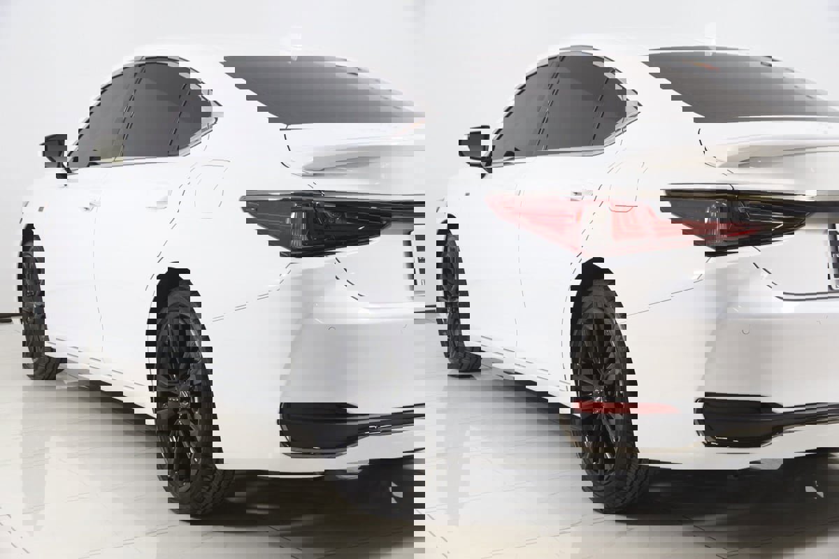 Used 2025 Lexus ES 300h F Sport w/ Accessory Package (Z1) image 25