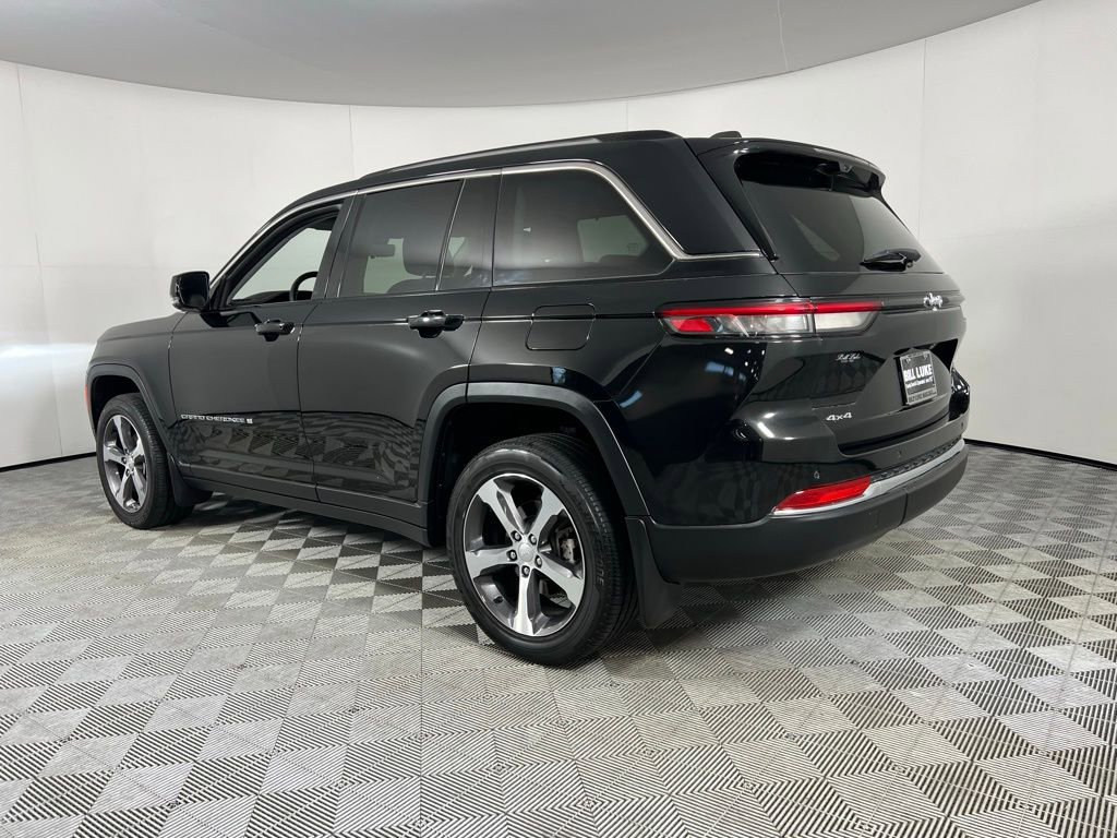 Used 2023 Jeep Grand Cherokee Limited w/ Luxury Tech Group II image 10