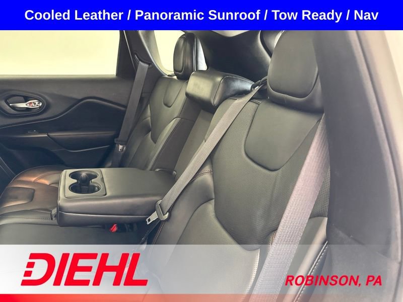 Used 2022 Jeep Cherokee Trailhawk w/ Sun, Sound & Nav Group AWD/4WD image 19