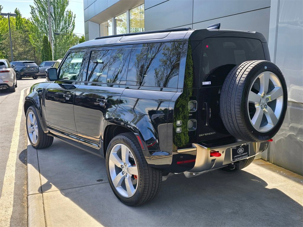 New 2025 Land Rover Defender 110 X image 5