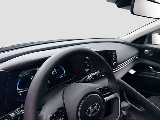 New 2026 Hyundai Elantra SE FWD image 9
