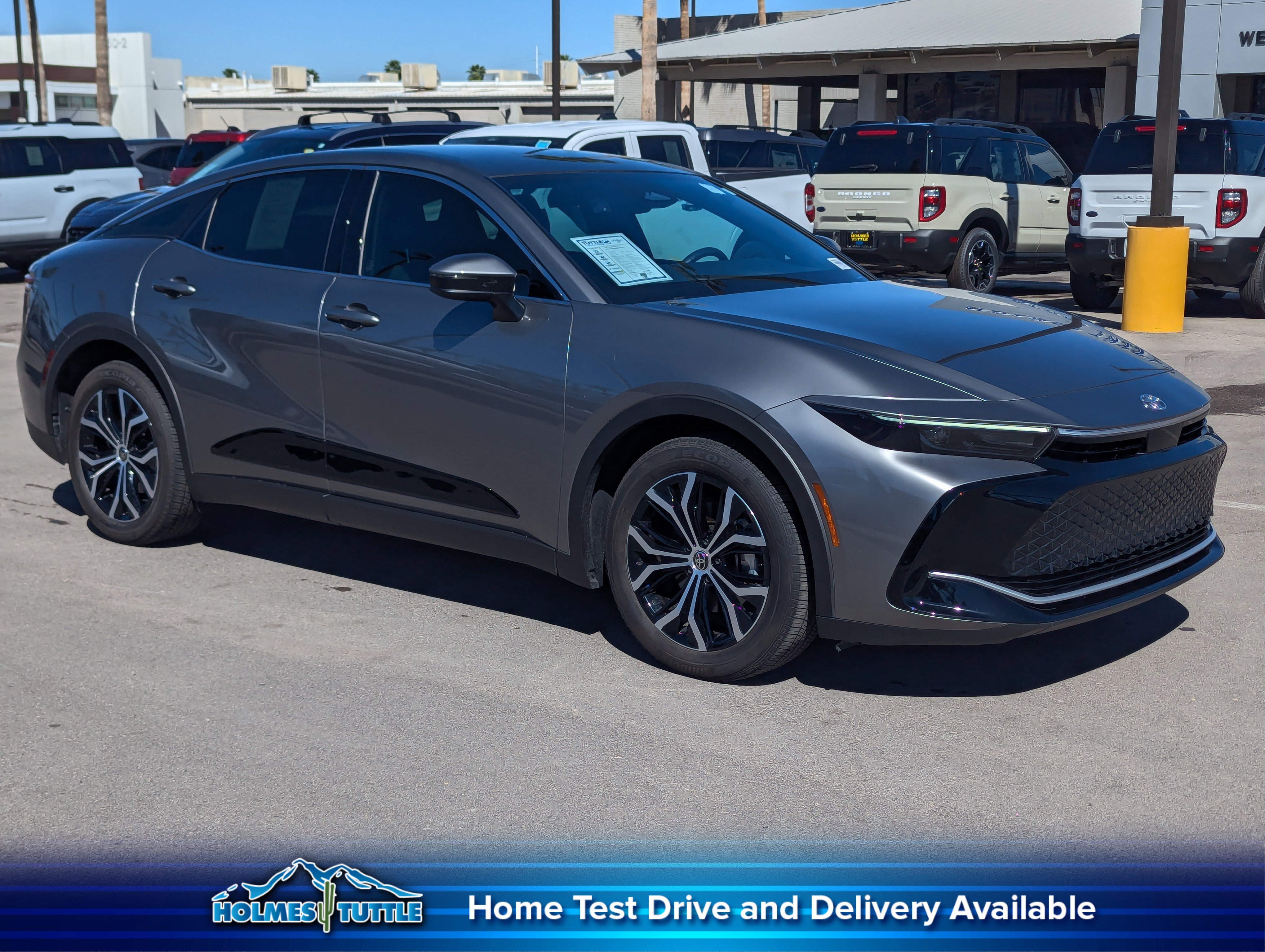 Used 2024 Toyota Crown XLE w/ Carpet Mat Package (TMS)