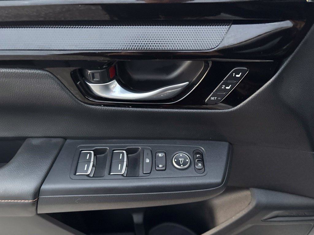 Used 2025 Honda CR-V Sport Touring image 19