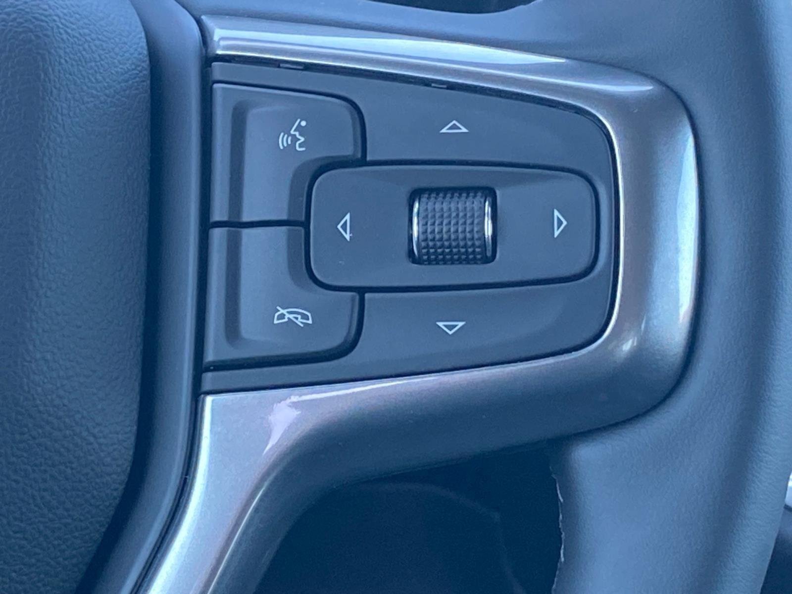New 2026 Chevrolet Silverado 1500 LT w/ Z71 Off-Road Package AWD/4WD image 10