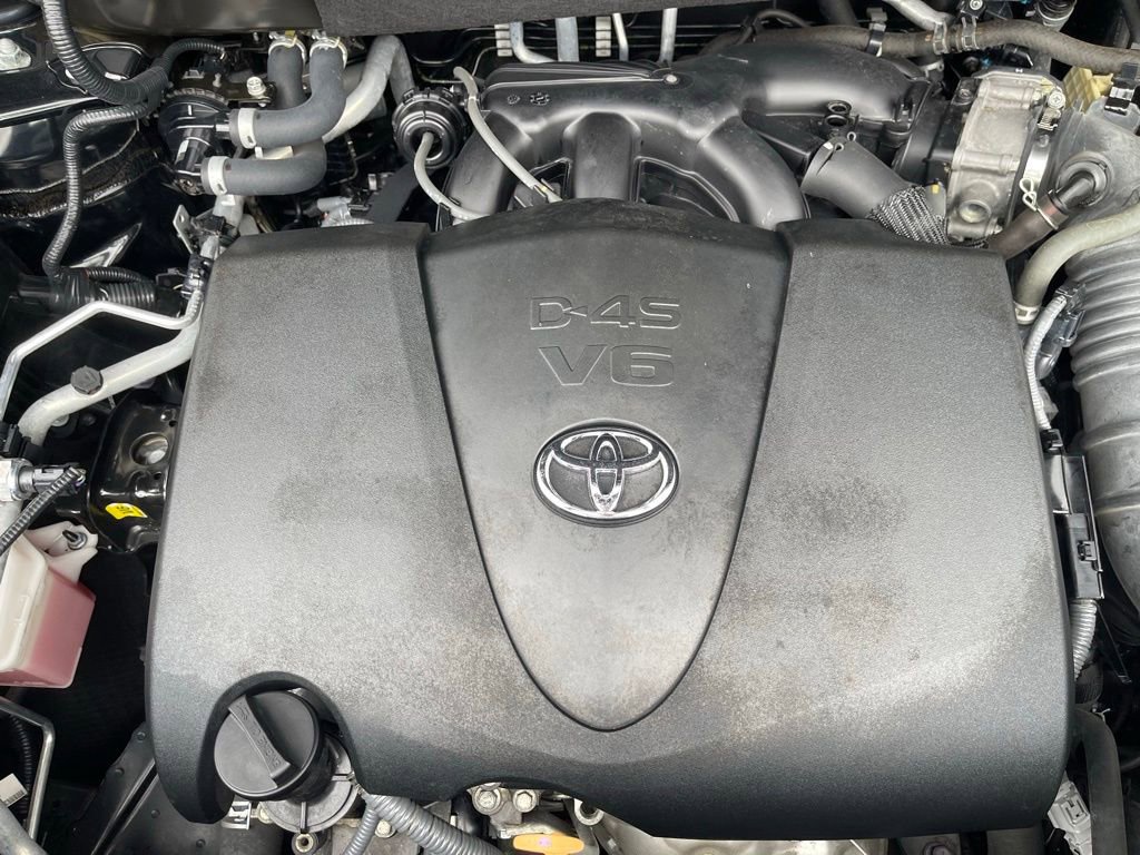 Used 2020 Toyota Highlander XLE image 34