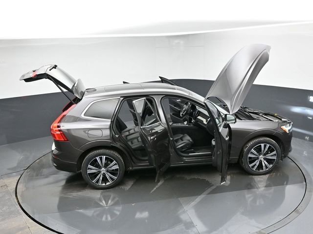Used 2022 Volvo XC60 B5 Inscription w/ Advanced Package image 42